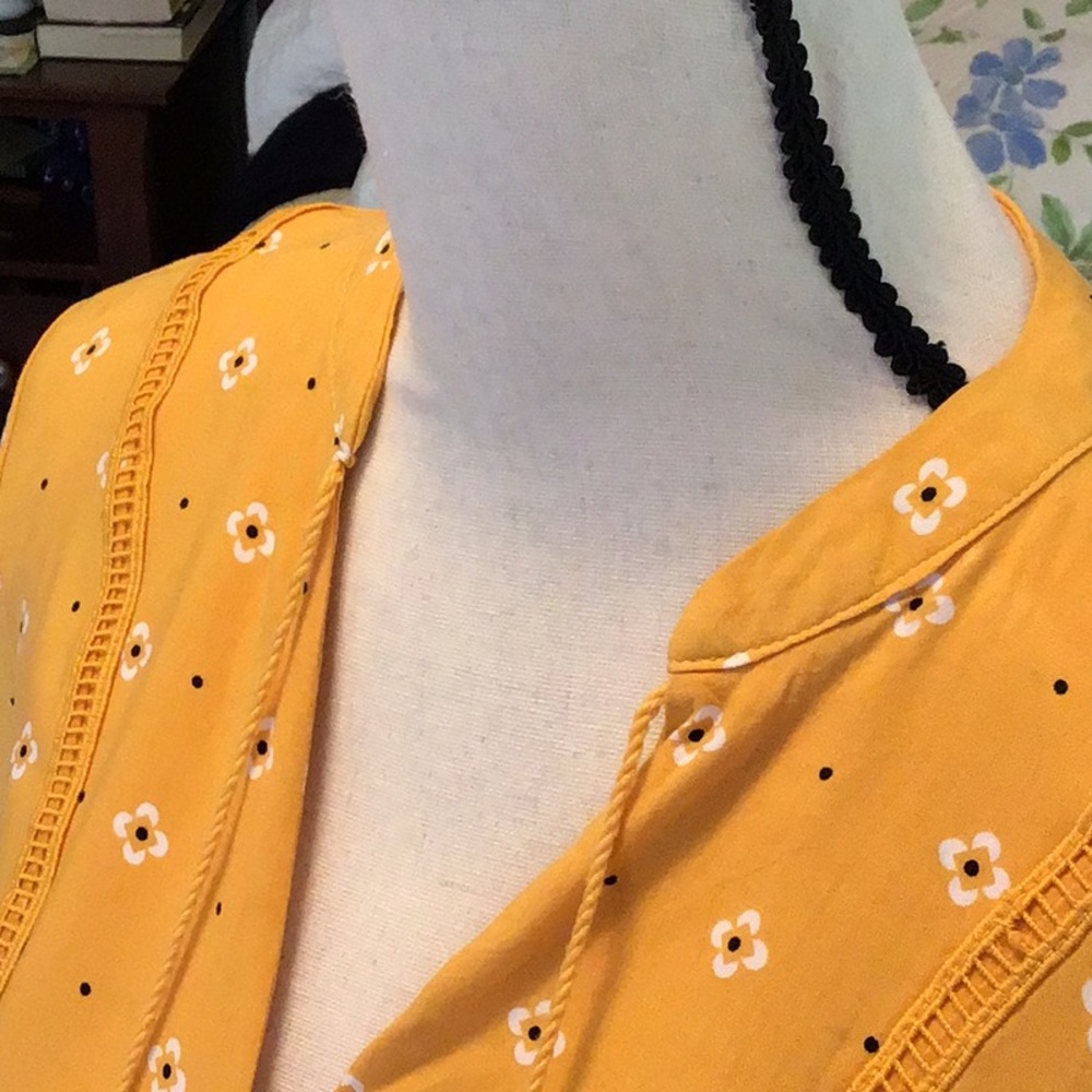 Top - Picture 7 of 9